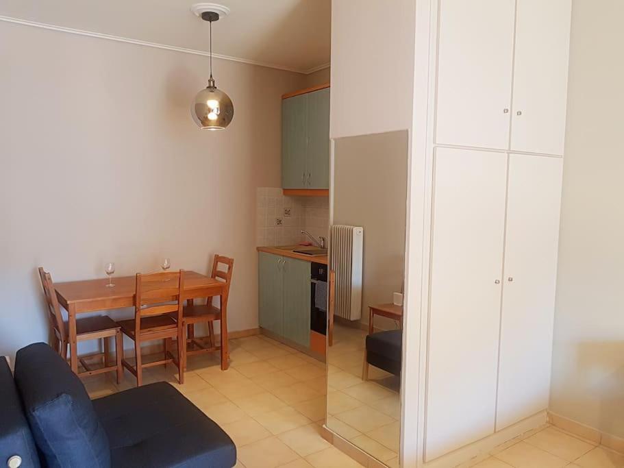 Athens Campus Renovated Studio Apartment @ Ilisia Exterior photo